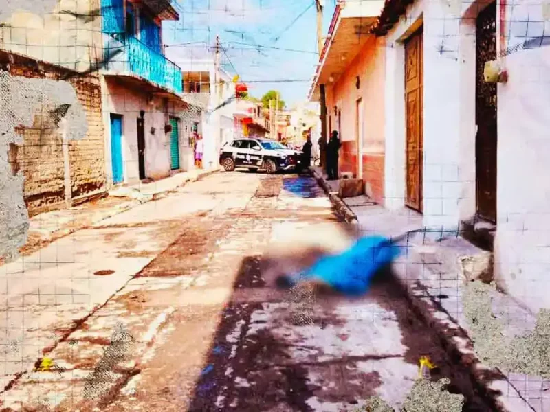 Ejecutan a balazos a un hombre en pleno centro de Chietla
