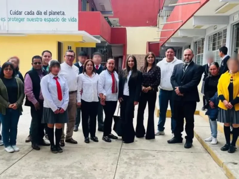 Estudiantes del Bachillerato Vespertino Baudelio Serafín Sosa comprometidos con el medio ambiente; reciben plática del Gobierno de Zacatlán