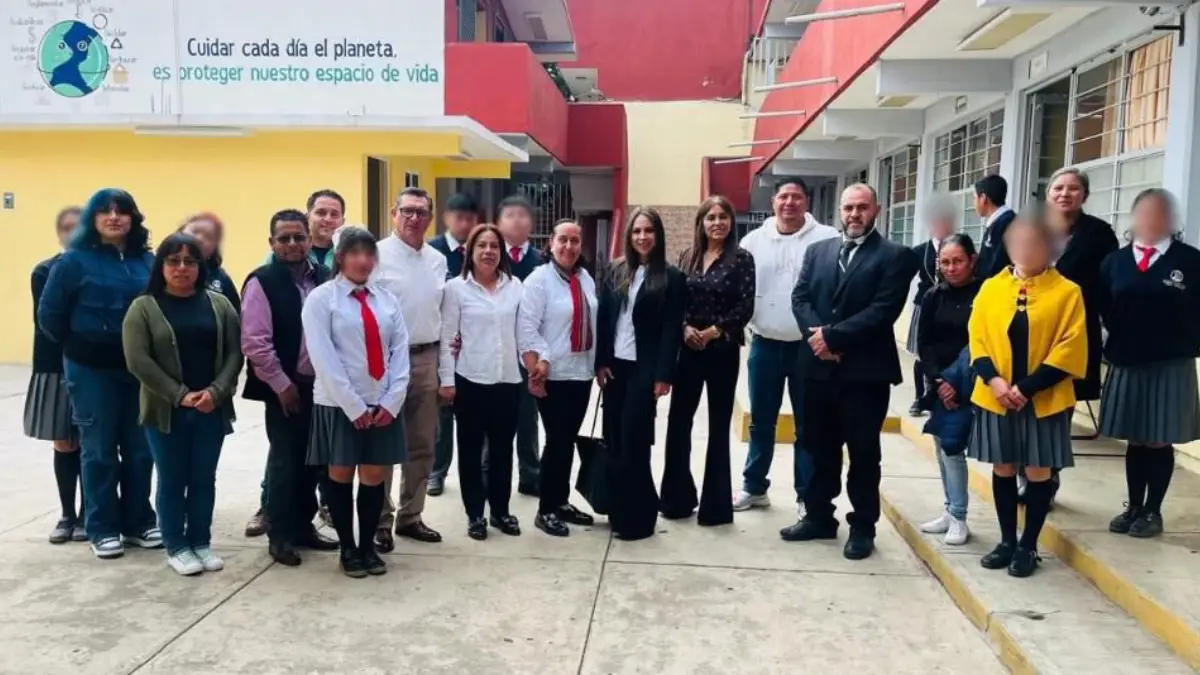 Estudiantes del Bachillerato Vespertino Baudelio Serafín Sosa comprometidos con el medio ambiente; reciben plática del Gobierno de Zacatlán
