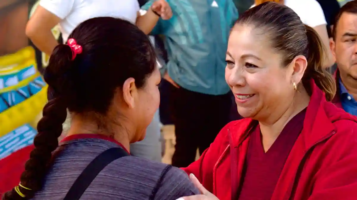 Tiempo de rescatar valores y trabajar por la paz, afirma Laura Artemisa en La Libertad