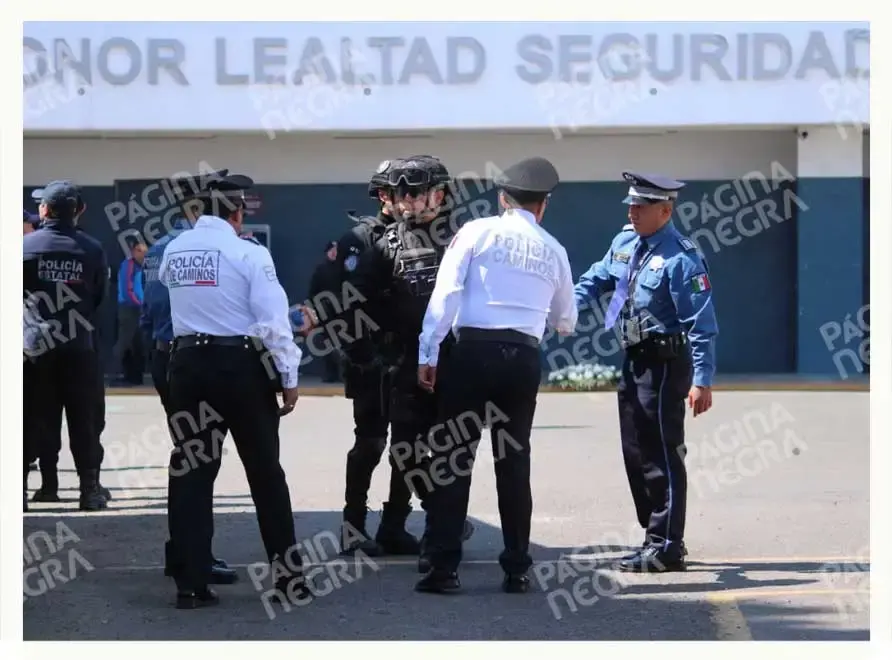 Despiden con honores a policía fallecido tras incendio de patrulla en la autopista México-Puebla