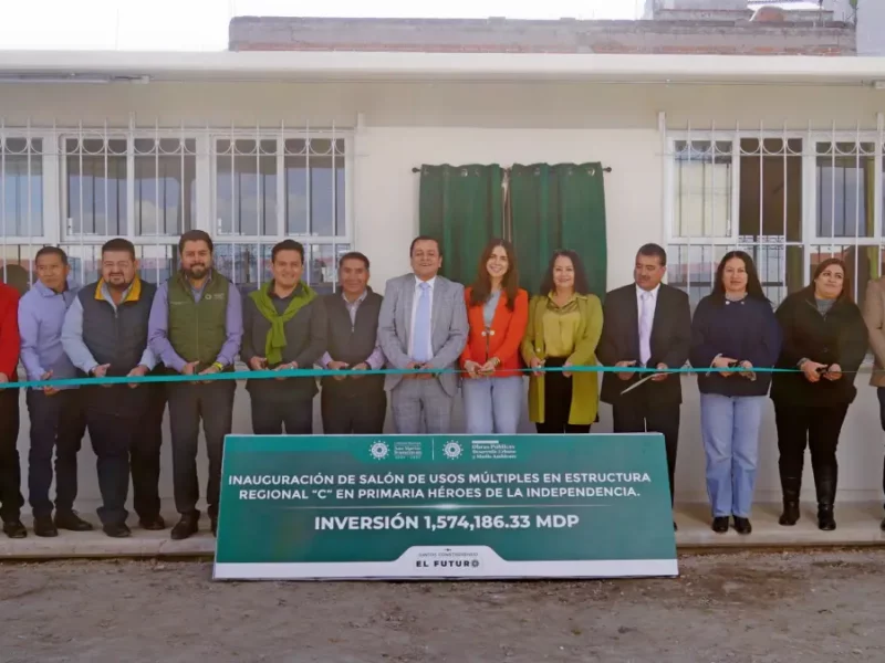 Inaugura Juan Manuel Alonso aula de usos múltiples en primaria Héroes de la Independencia en San Juan Tuxco