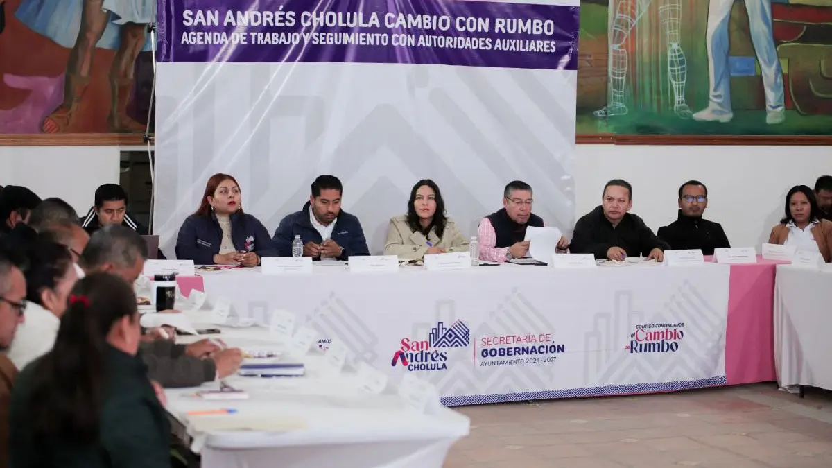 Lupita Cuautle da seguimiento a agenda comunitaria con autoridades auxiliares