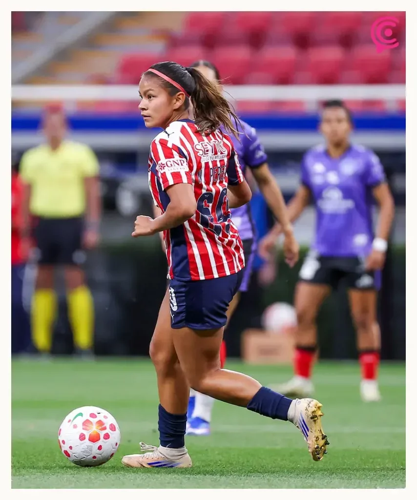 Poblana Natalia Pérez debuta a los 16 años con Chivas en la Liga Mx Femenil