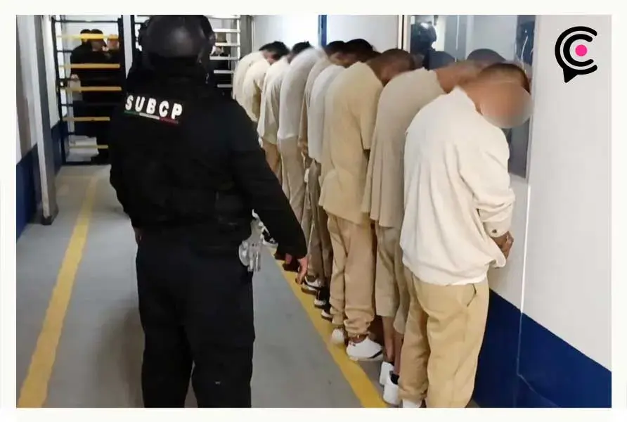 Movilizan a 11 reos al penal de Tepexi; entre ellos los miembros de Fuerza 2000