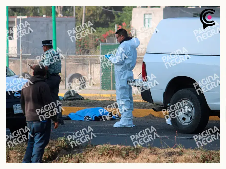Mujer muere en choque de BMW sobre la carretera federal Puebla-Tlaxcala; conductor y acompañantes borrachos huyen