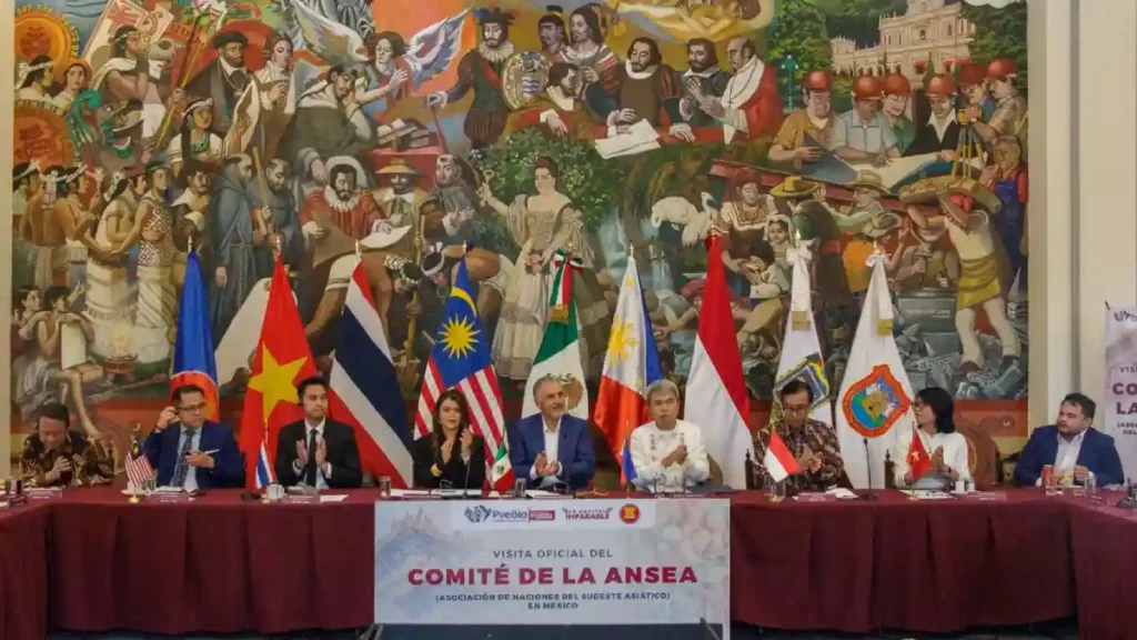 Presenta gobierno de Pepe Chedraui ventajas competitivas para la inversión a diplomáticos asiáticos