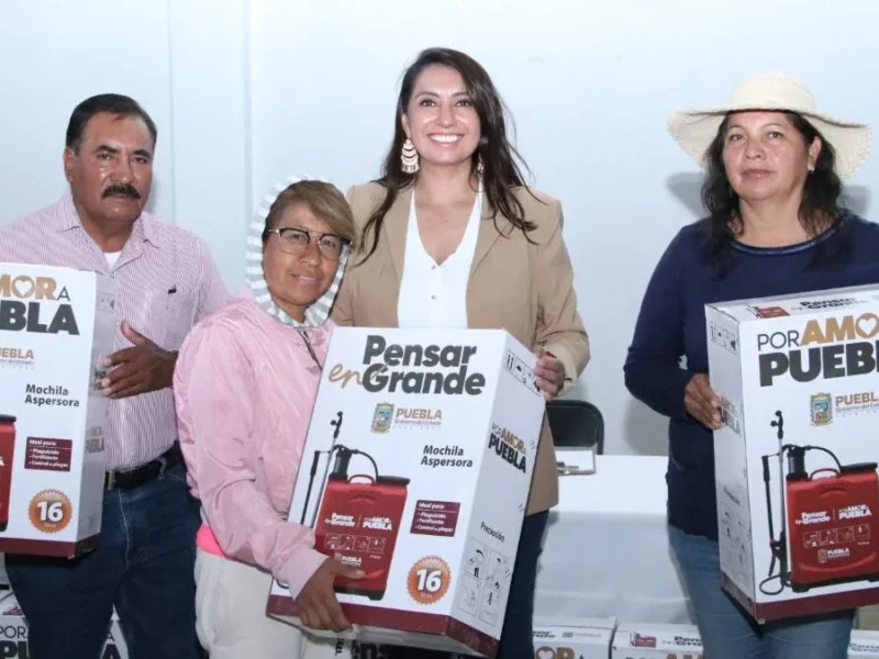 Refrenda Angélica Alvarado su compromiso con productores del campo