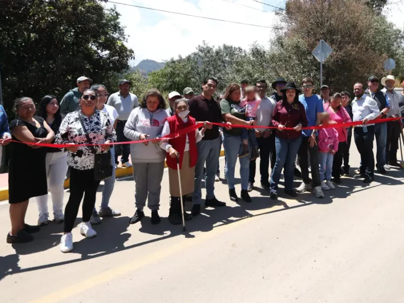 Bety Sánchez inaugura primera etapa de la rehabilitación de la carretera Jicolapa-Tlalixtlipa