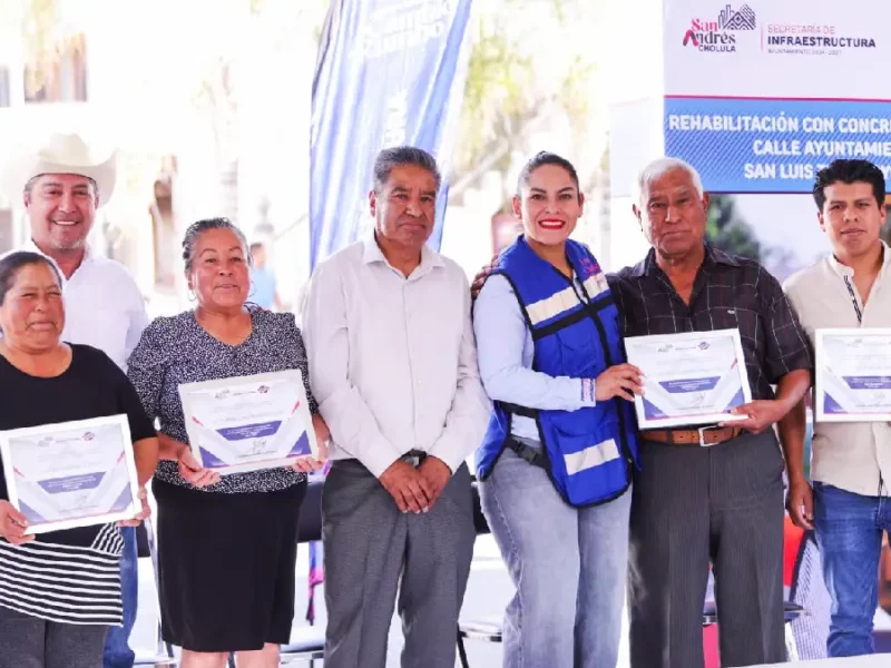Con obra integral moderniza Lupita Cuautle vialidad en San Luis Tehuiloyocan