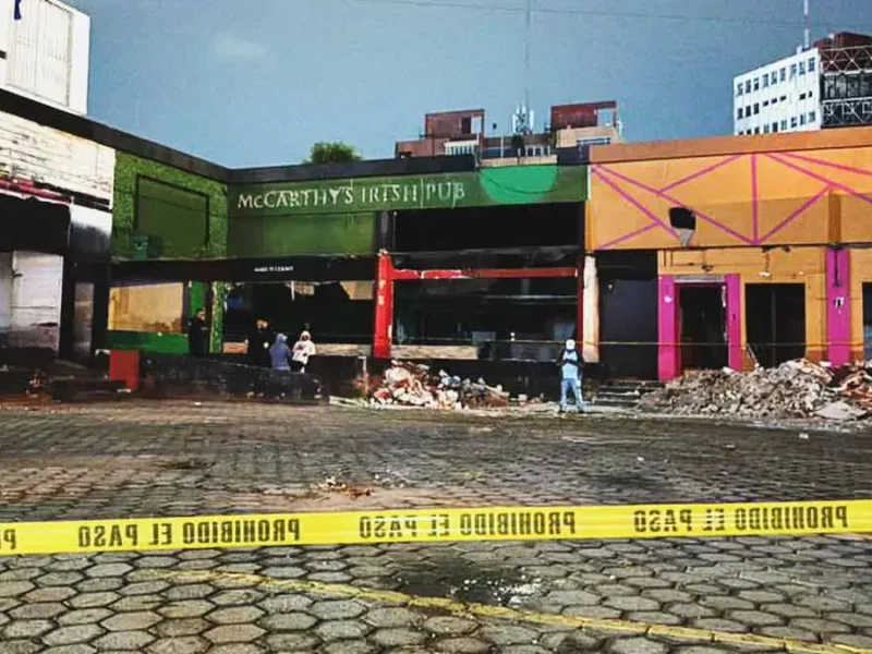 Hallan restos humanos en cisterna del McCarthy’s Irish Pub de la Avenida Juárez de Puebla