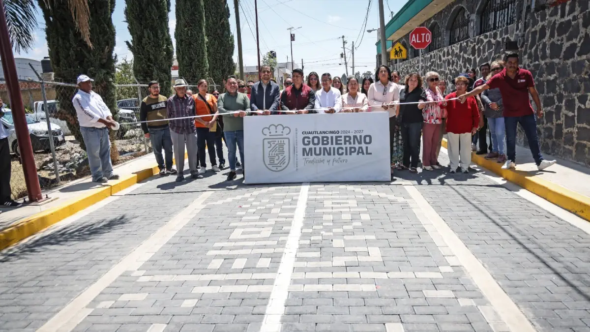 Gobierno de Cuautlancingo cumple compromisos y mejora la movilidad en la Privada Kinte