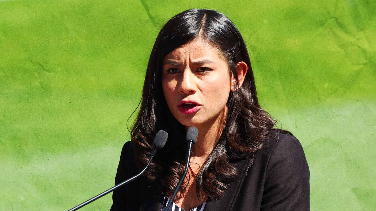 Gabriela Sánchez niega “destape” político; atribuye lonas a patrocinadores y descarta candidatura en 2027