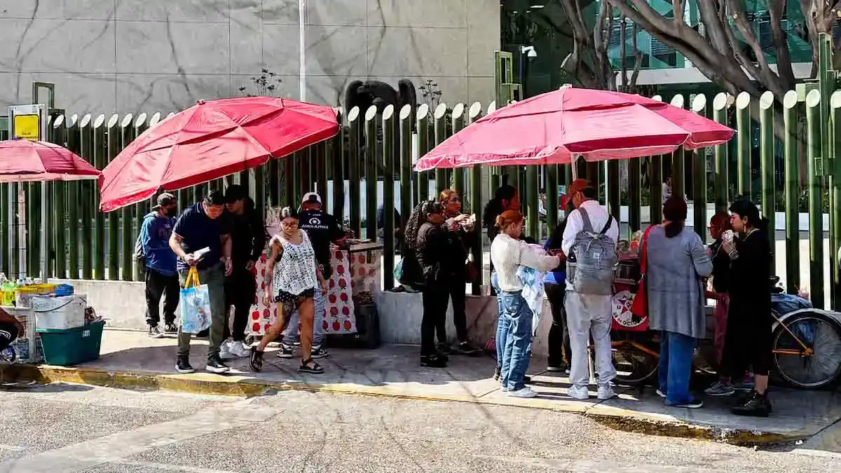 Segom Puebla frena proliferación de ambulantes, carpas y apartado de lugares en Agua Santa