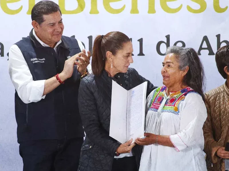 Claudia Sheinbaum entrega primeras Viviendas del Bienestar en San José Chiapa, Puebla