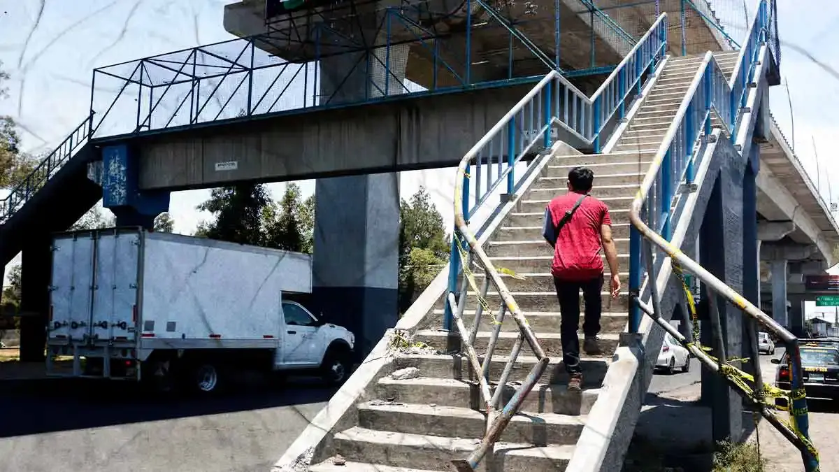 Ayuntamiento de Puebla detecta 40 puentes peatonales obsoletos; Comuna sin fondos para retirarlos