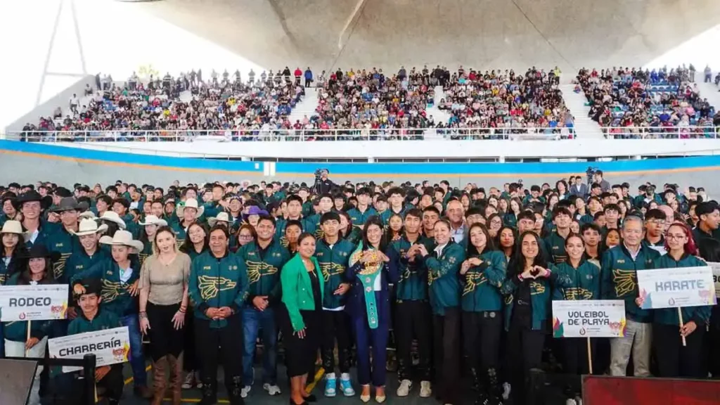 Abanderan a atletas de Puebla rumbo a la Olimpiada Nacional 2026