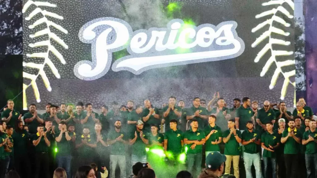 Pericos de Puebla presentan su roster oficial y nuevos uniformes para la temporada 2026