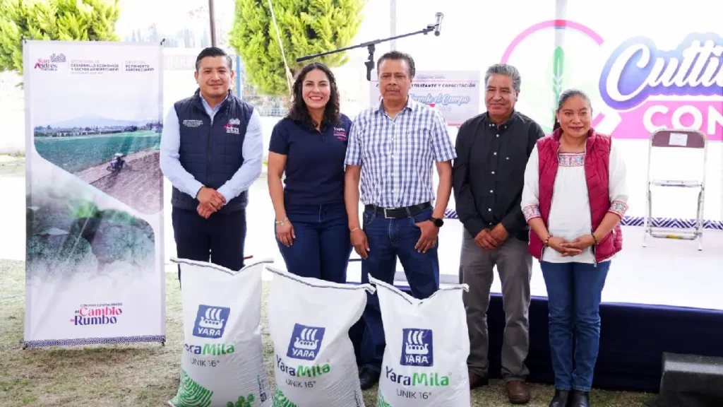 Inicia distribución de fertilizantes a familias agricultoras en San Andrés Cholula