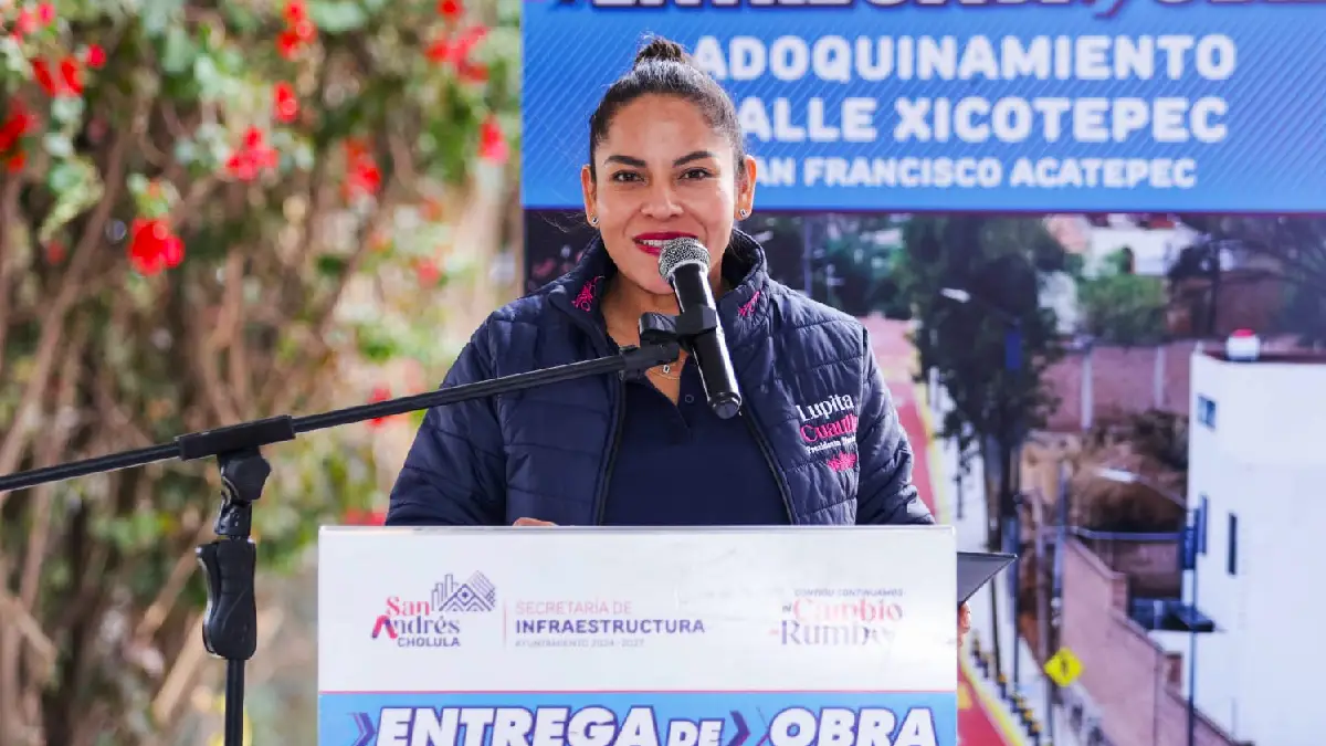 Mejora Lupita Cuautle espacios públicos con entrega de obra en San Francisco Acatepec
