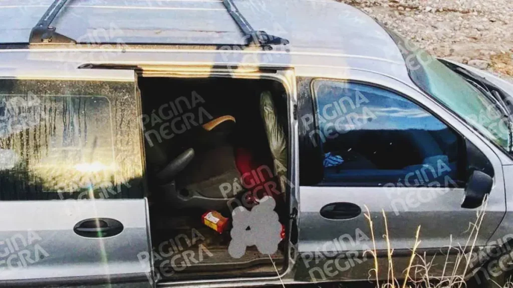 Localizan a hombre muerto dentro de una camioneta en Acajete; estaba esposado y amordazado