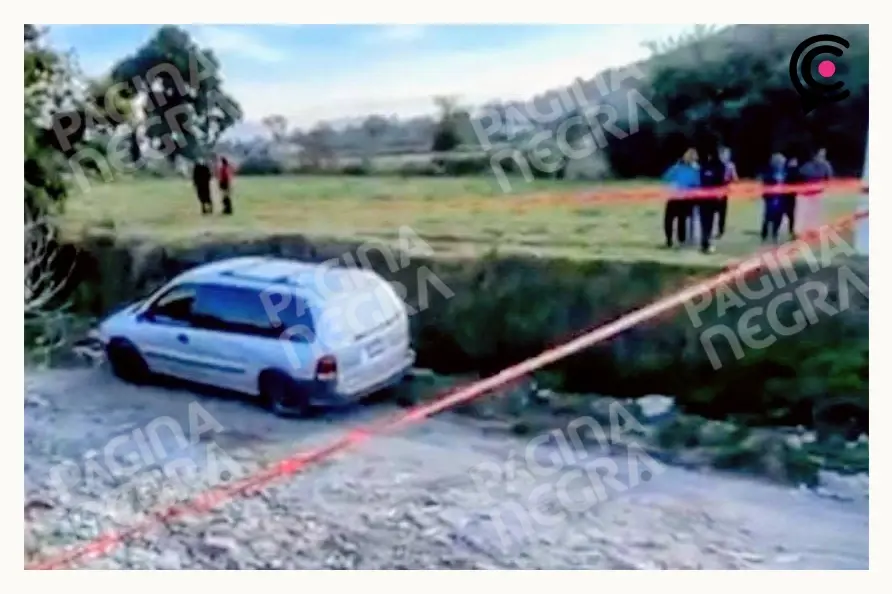 Localizan a hombre muerto dentro de una camioneta en Acajete; estaba esposado y amordazado