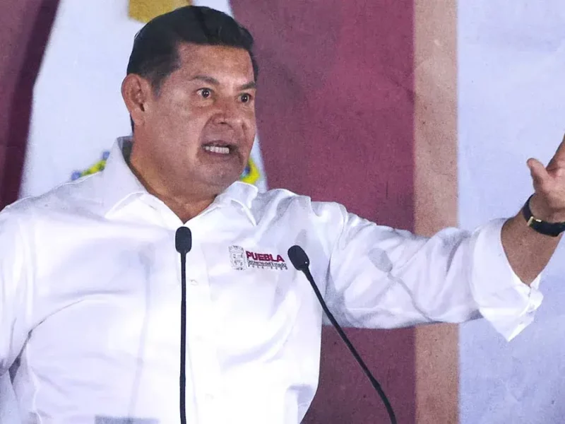 Alejandro Armenta pide a funcionarios poblanos con aspiraciones electorales separarse del cargo