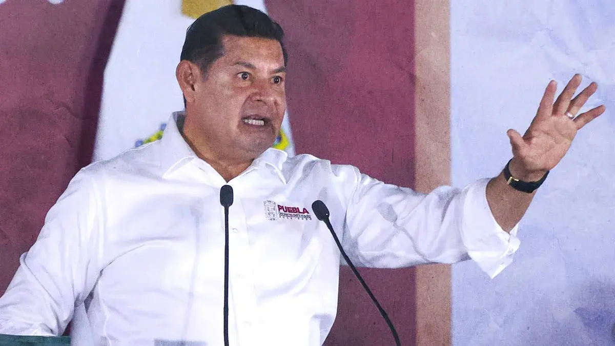 Alejandro Armenta pide a funcionarios poblanos con aspiraciones electorales separarse del cargo