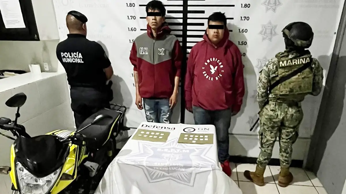 Policía de Texmelucan y Secretaría de Marina detienen a dos masculinos por presunto delito de daños contra la salud