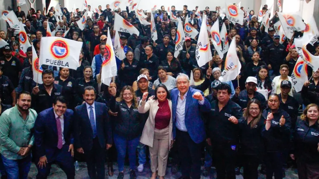 Anuncian Tonantzin Fernández y Leobardo Soto aumento salarial para trabajadores sindicalizados de San Pedro Cholula