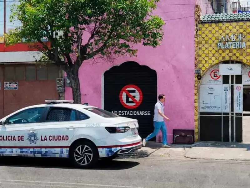 Asaltan joyería Amor Platería de Puebla; delincuentes se llevan cerca de 200 mil pesos