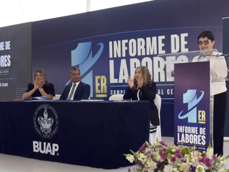 Rinde informe de Labores director del Complejo Regional Centro
