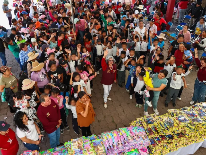 Tlazopilli acerca sonrisas a la infancia de San Pedro Cholula