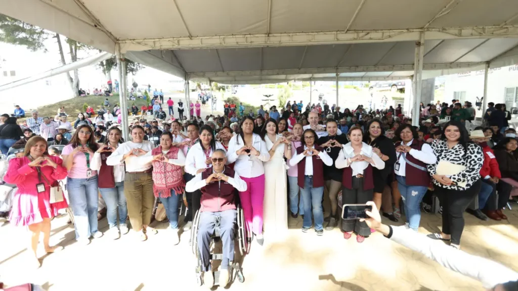 En Zacatlán realizan jornada de entrega de aparatos auditivos; más de 300 para la Sierra Norte de Puebla