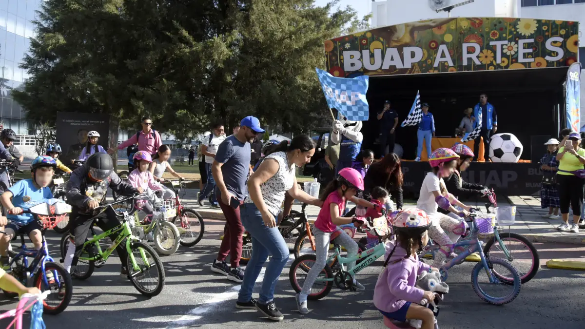 BUAP celebra a niñas y niños con la Primera Rodada Universitaria 2026