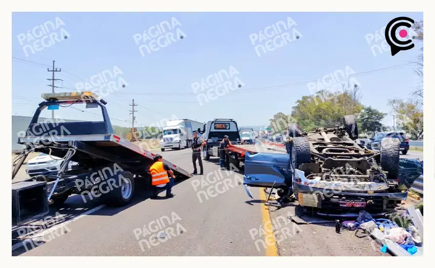 Choque y volcadura dejó una persona muerta y cuatro heridas en la autopista Puebla-Orizaba