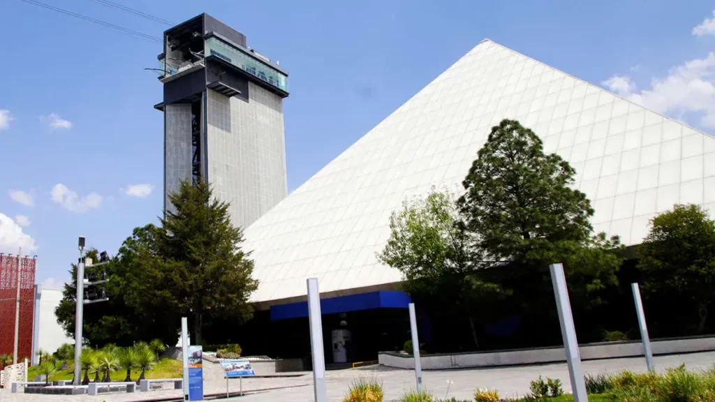 Planetario ofrece descuento exclusivo con boleto de la Feria de Puebla 2026