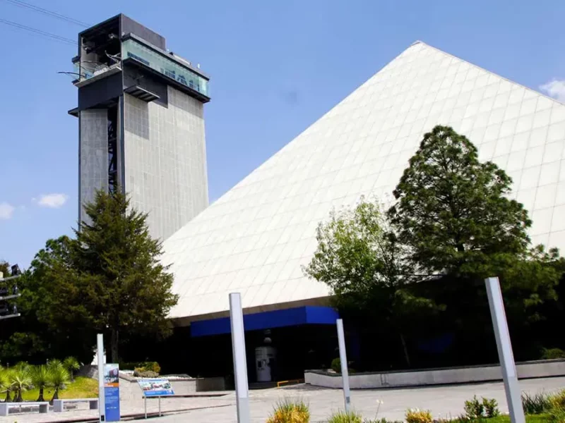 Planetario ofrece descuento exclusivo con boleto de la Feria de Puebla 2026