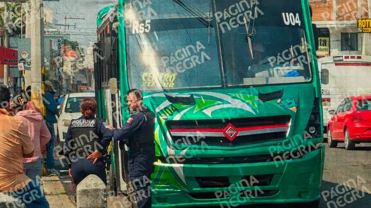 Pasajero muere de infarto en Ruta S5 Puebla mientras iba a consulta; tenía 32 años