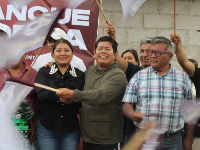 Mateo Hernández inicia obra de adoquinamiento en el barrio de San Nicolás