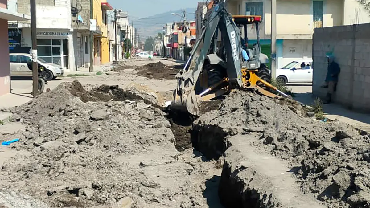 Sosapatex rehabilitó casi 500 metros de red de drenaje en calle Mariano Escobedo de Texmelucan