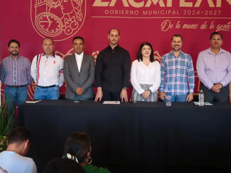Gobiernos federal, estatal y municipales se reúnen en Zacatlán para encuentro con empresarios