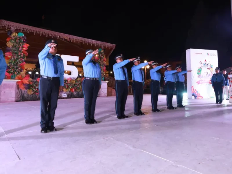 Zacatlán estrena Policía Turística; Bety Sánchez les toma protesta