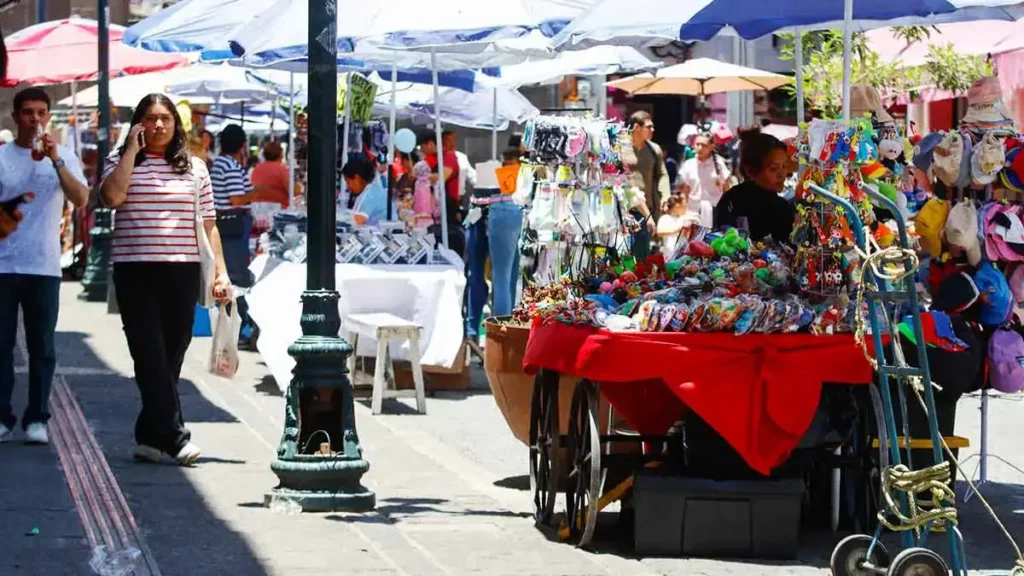 Ambulantes del Centro Histórico de Puebla bloquearon puntos de reunión durante Simulacro Nacional 2026