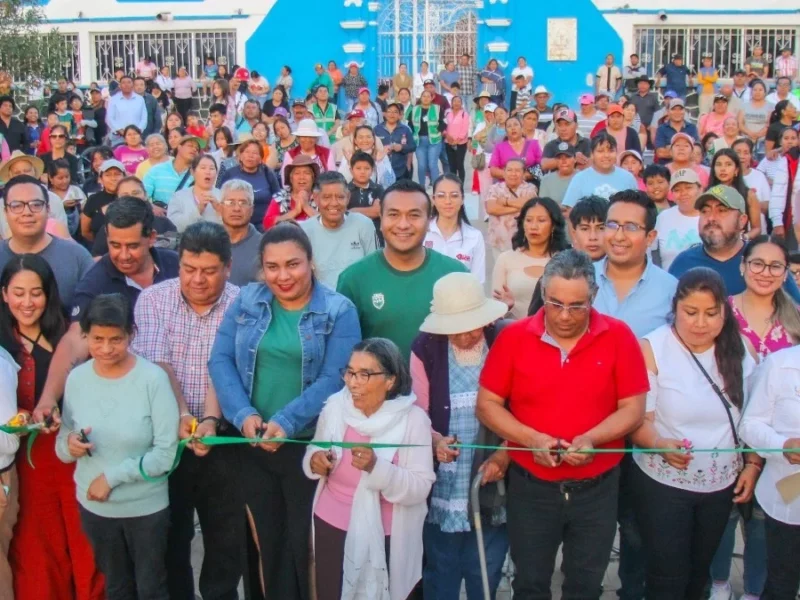 Roberto Solís recupera espacios para las familias: entrega parque rehabilitado en San Mateo Capultitlán