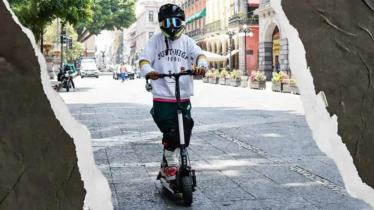 Congreso de Puebla analiza emplacar scooters y bicicletas eléctricas