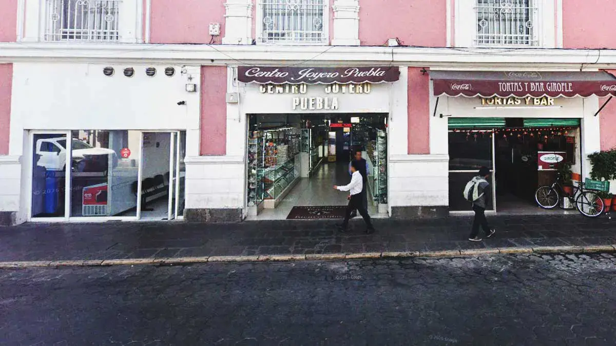 Asaltan negocio del Centro Joyero de Puebla; detienen a tres ladrones