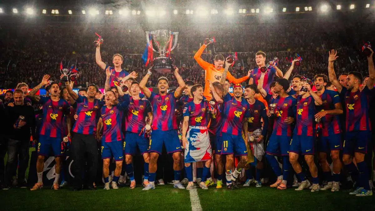 Barcelona derrota al Real Madrid y se proclama campeón de la Liga Española  