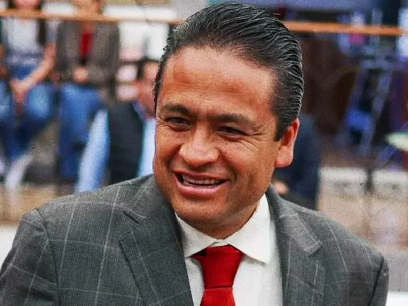 Morena abre investigación contra alcalde de Chignahuapan por lujosa fiesta de XV años