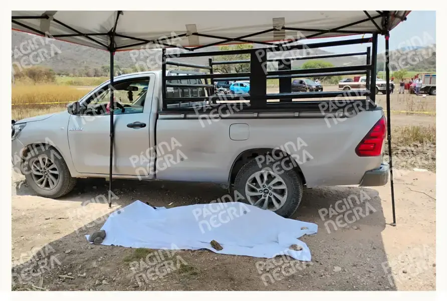 Mataron a machetazos al hermano de la exedil de Tilapa; lo abandonaron cerca de la carretera Izúcar de Matamoros-Tepexco